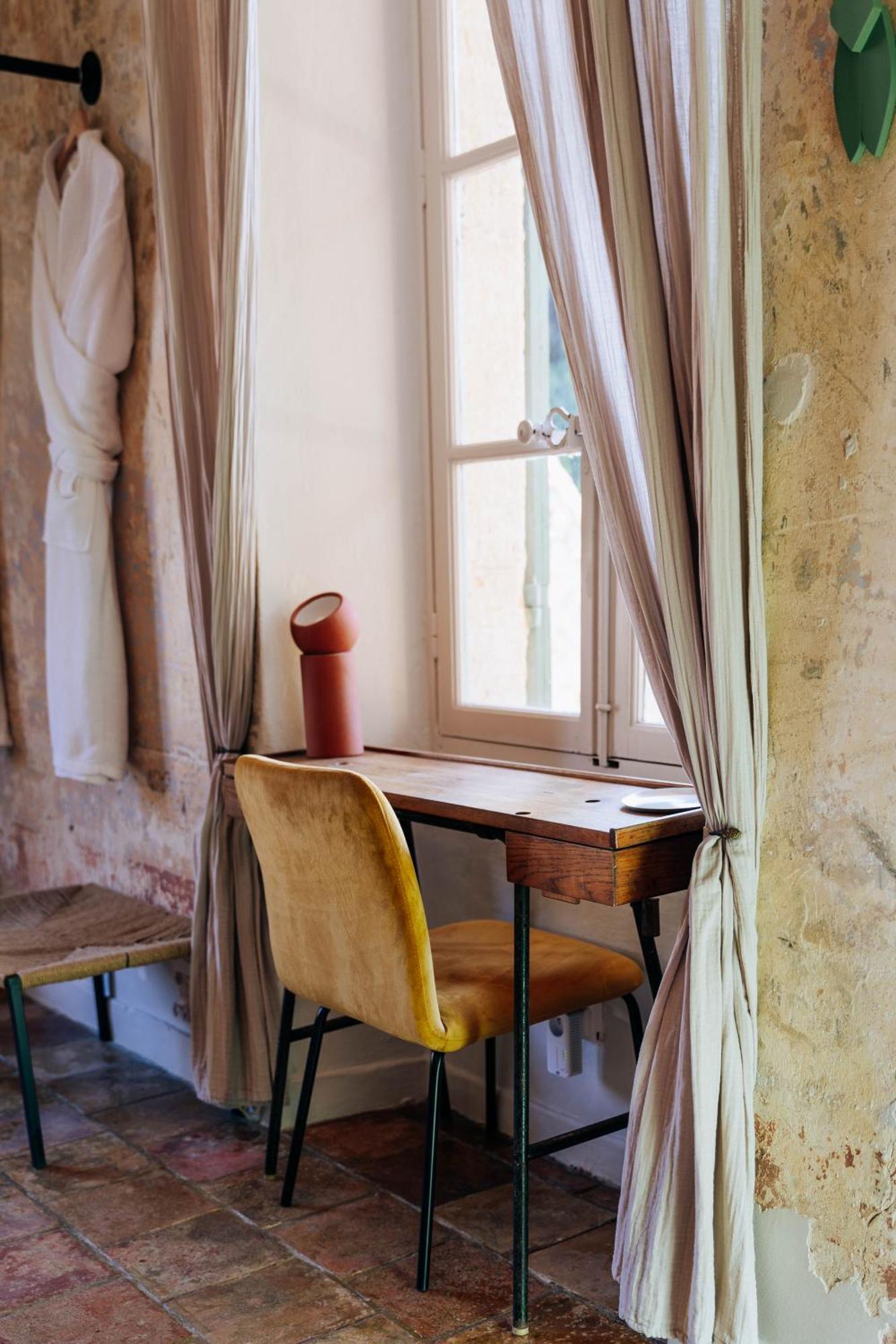 Maison 1643 Laudun Bagian luar foto