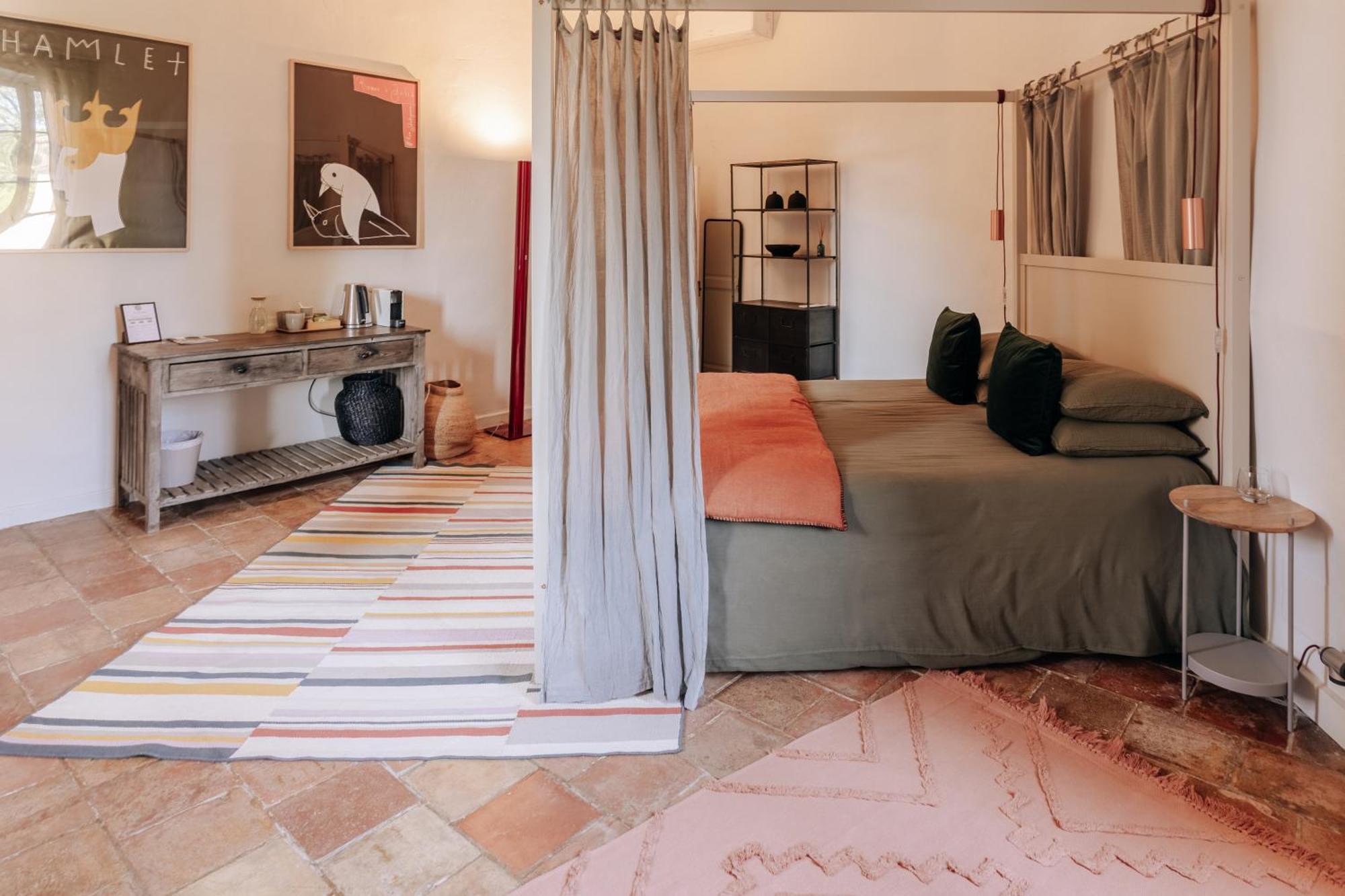 Maison 1643 Laudun Bagian luar foto